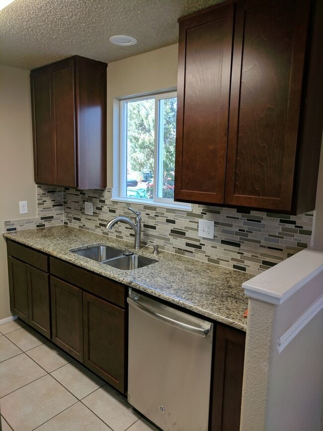 Foto del edificio - Kearney Street Apts.