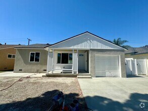 Building Photo - 11241 Bayla St