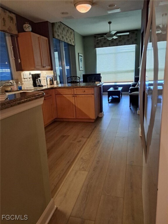 Foto del edificio - 14220 Royal Harbour Ct