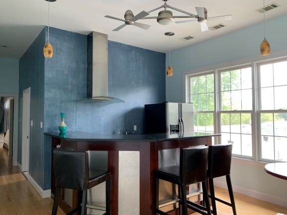 Kitchen/Bar - 1834 Gilson St