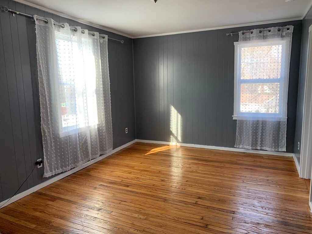 140 Pinehurst Ave Unit 2, Swansea, MA 02777 Room for Rent in Swansea