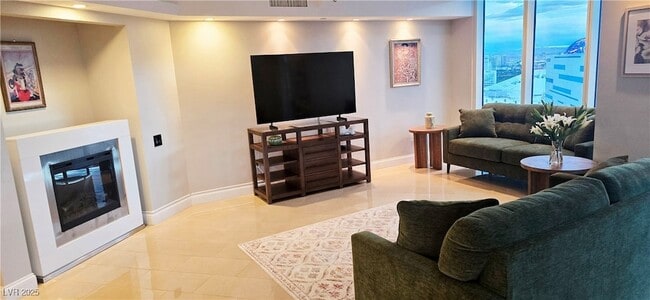 Foto del edificio - 2747 Paradise Rd