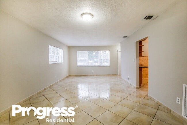Building Photo - 2420 NW 183rd St
