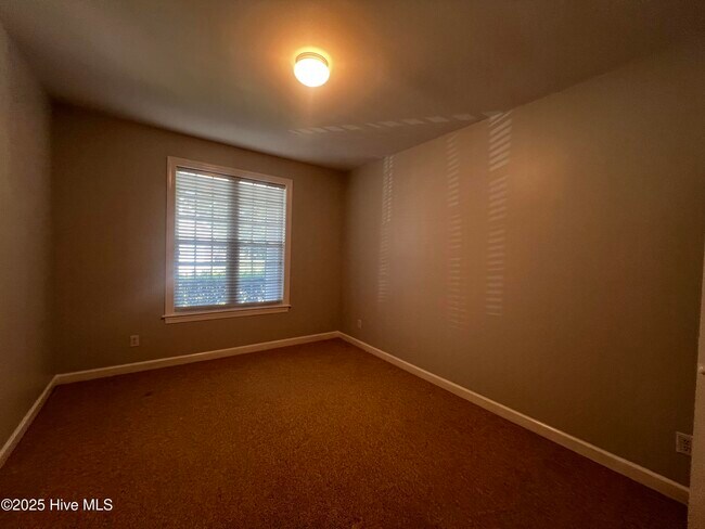 Foto del edificio - 1262 Greensview Cir