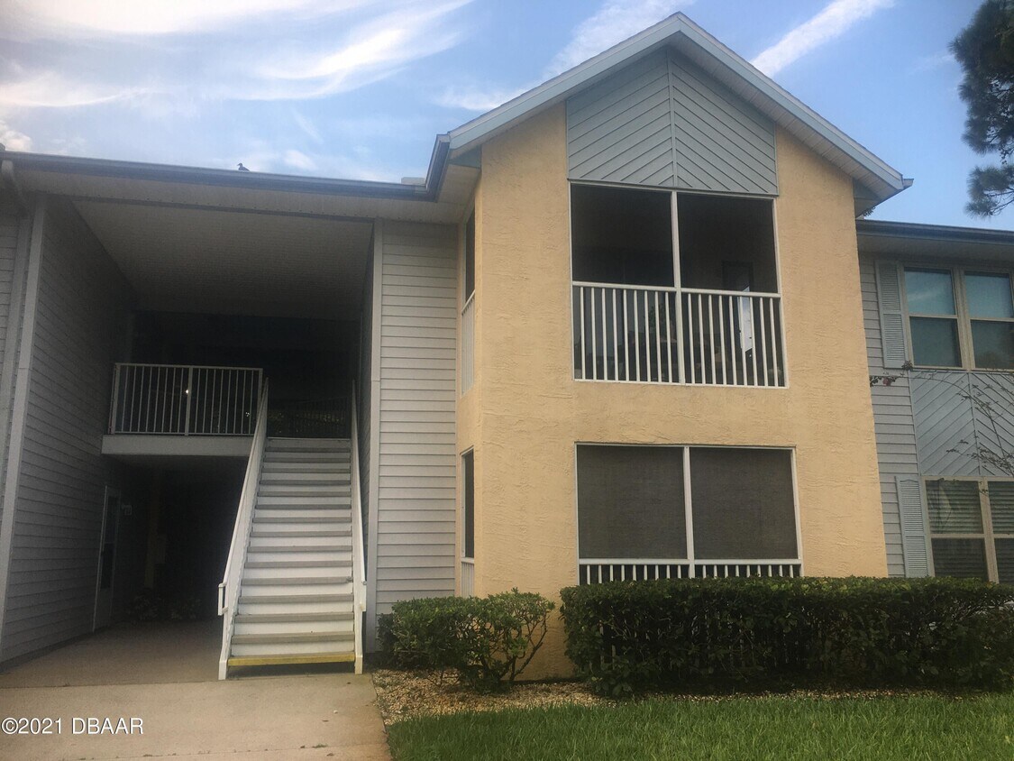 Foto principal - 101 Bent Tree Dr