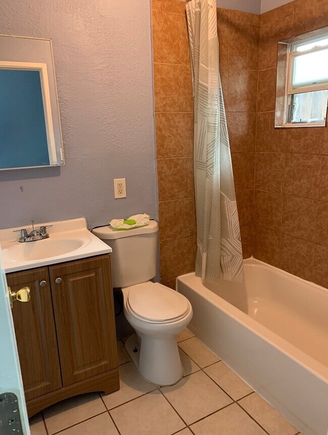 Building Photo - 3856 Lassen Dr