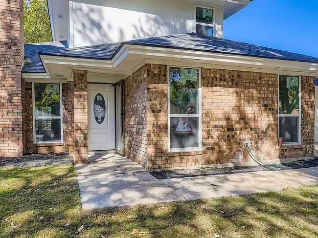 Building Photo - 4121 Chestnut St