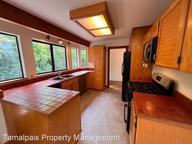 Building Photo - 2 br, 2 bath House - 157 Sacramento Ave