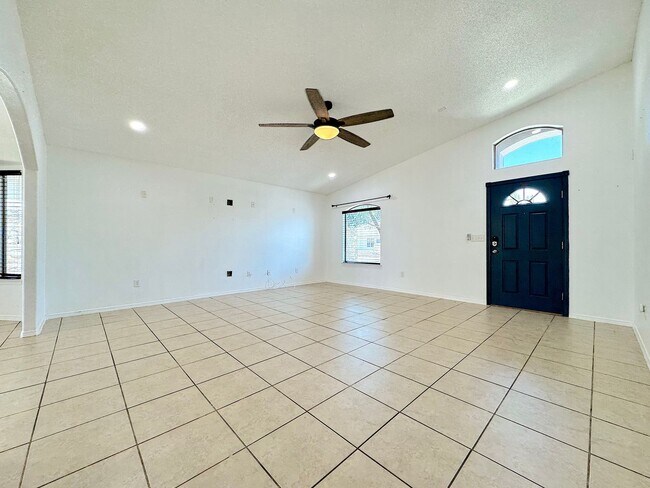 Foto del edificio - Sandstone Ranch Estates 4Bed Refrig A/C by...