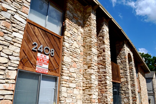 Foto principal - 2408 Longview St