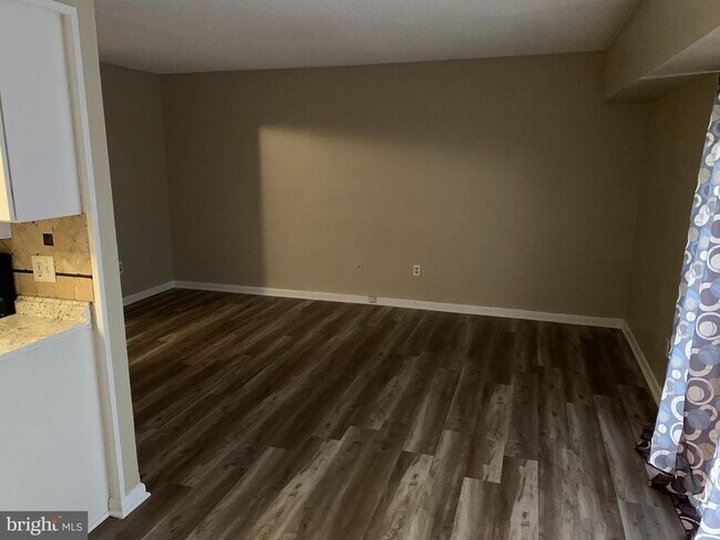 Foto del edificio - 11657 Stoneview Square