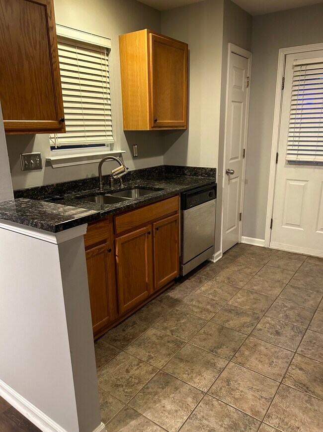 Foto del edificio - 3317 Weston St