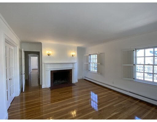 Building Photo - 406 Broadway
