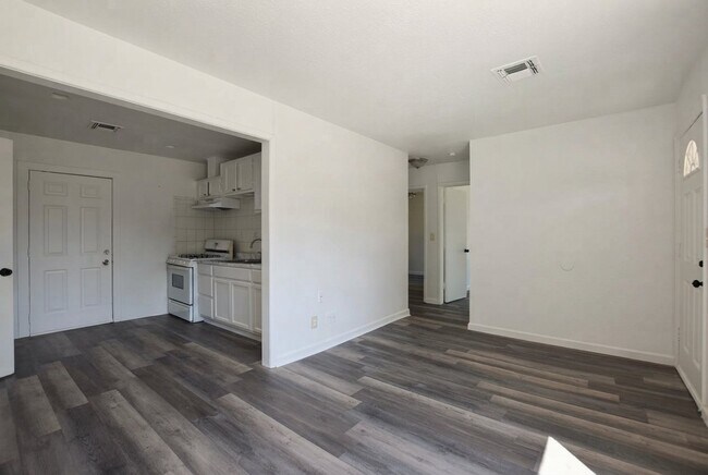Foto del edificio - 4405 SE 40th St