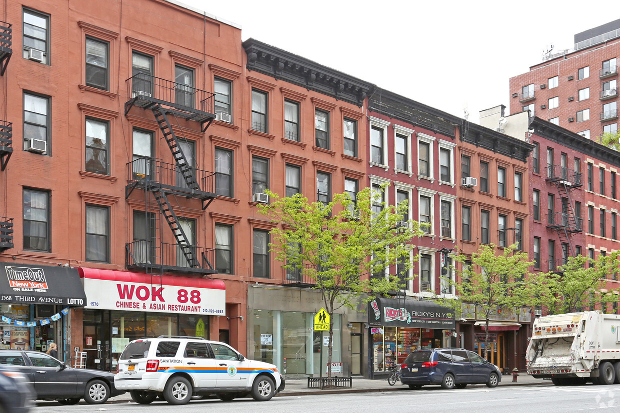 Building Photo - 1572 Third Ave
