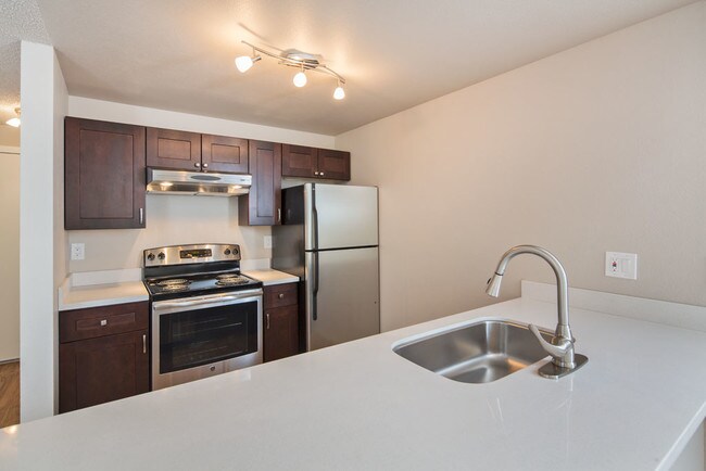 Foto del edificio - 9515 Interlake Ave N