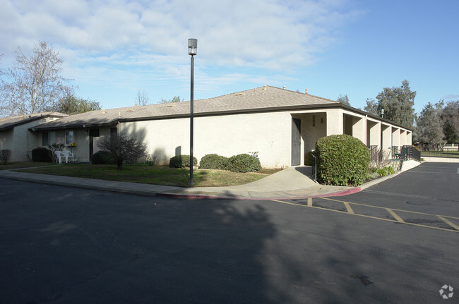 Building Photo - Madera Gardens