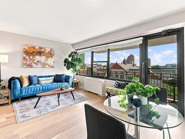 Foto del edificio - 135 Montgomery St