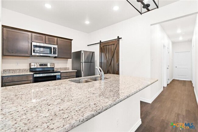 Building Photo - 5111 Rose Petal Ct