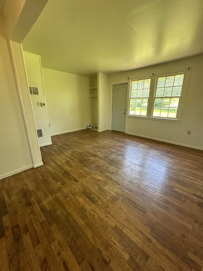 Building Photo - 15 Riley Manor Cir