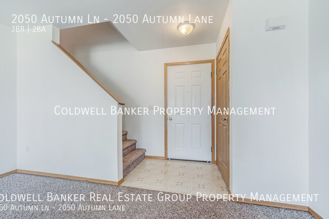 Building Photo - 2050 Autumn Ln