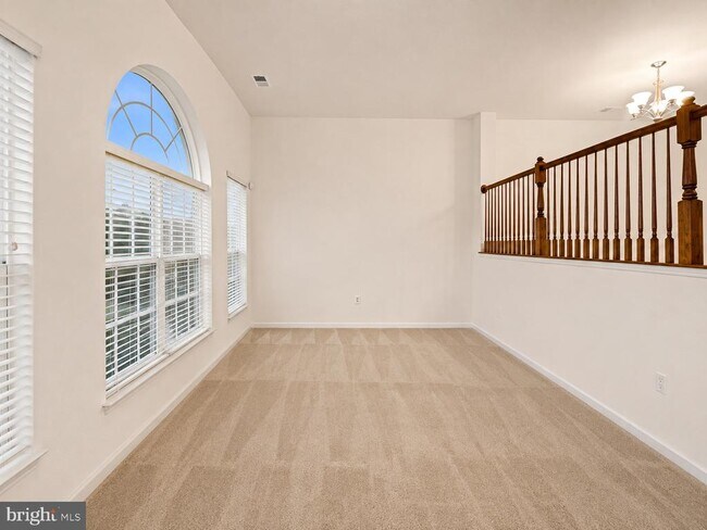 Foto del edificio - 6076 Wicker Ln