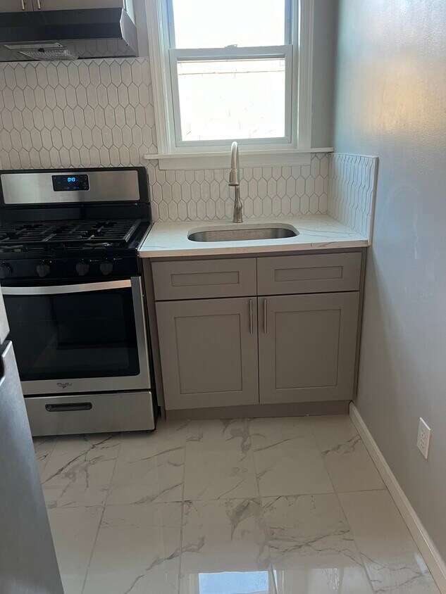 Foto del edificio - 10 Farley Ave