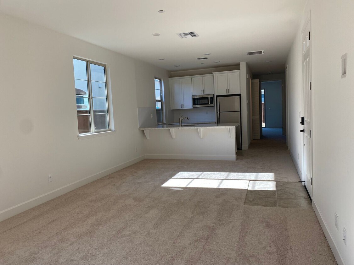 Building Photo - For Rent: Beautiful ADU in Woodland – Priv...