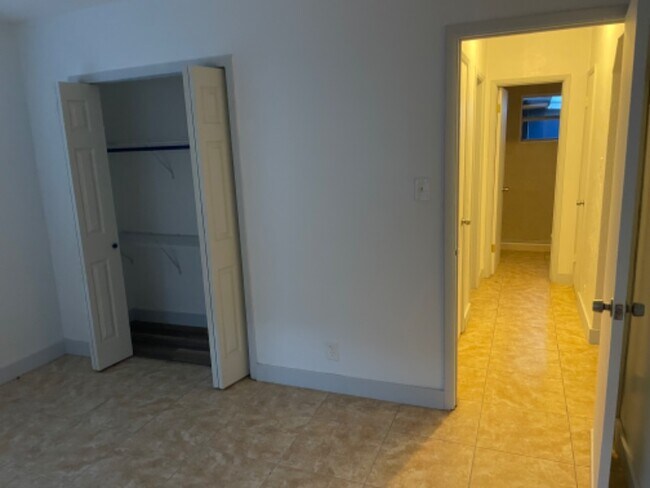 Foto del edificio - 525 SW 1st St