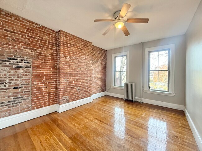 Foto del edificio - 34 Mattoon St