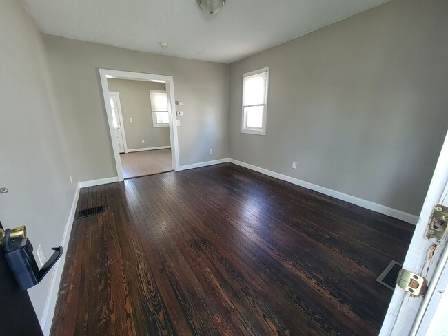Building Photo - 3265 Buell St