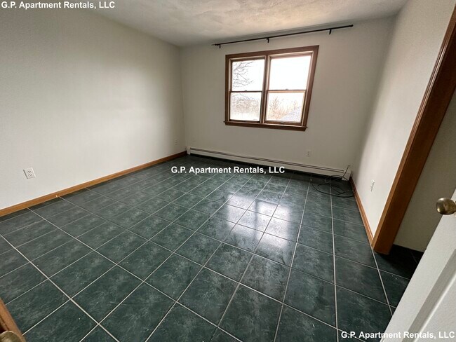 Building Photo - 65 Kennedy Dr