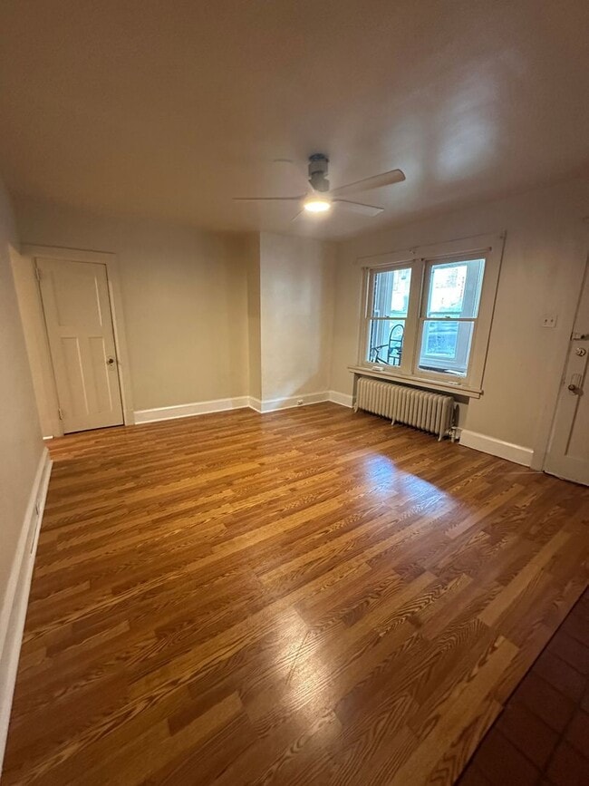 Building Photo - East Liberty 2-Bedroom duplex