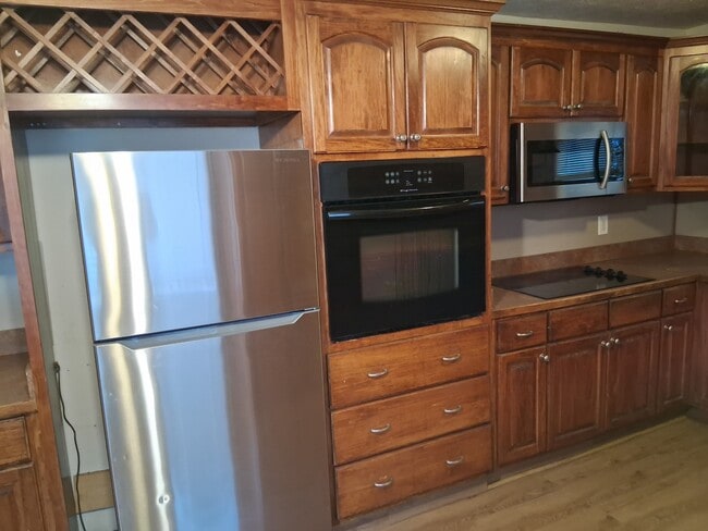 Building Photo - 3336 Cowan Mill Ct