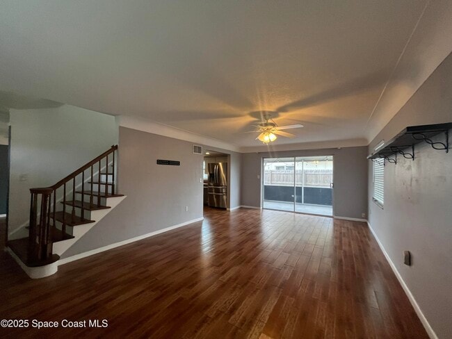 Building Photo - 390 Sabal Ave