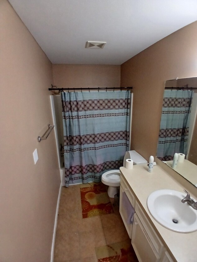 Building Photo - 2322 Shady Pine Dr