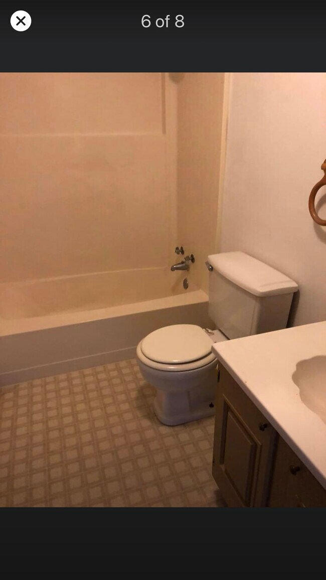 Baño - 4169 W Ridge Rd