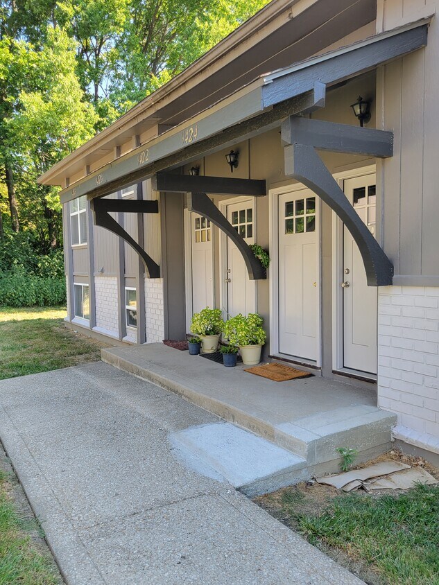 Parkville Place Apartments Apartments in Parkville, MO