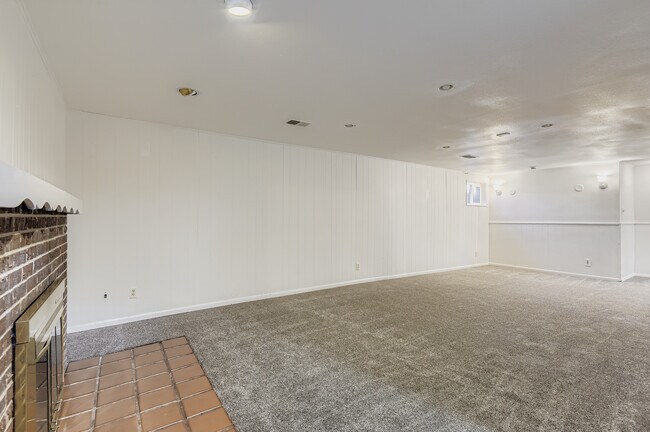 Sala de estar - 6336 W 71st Pl