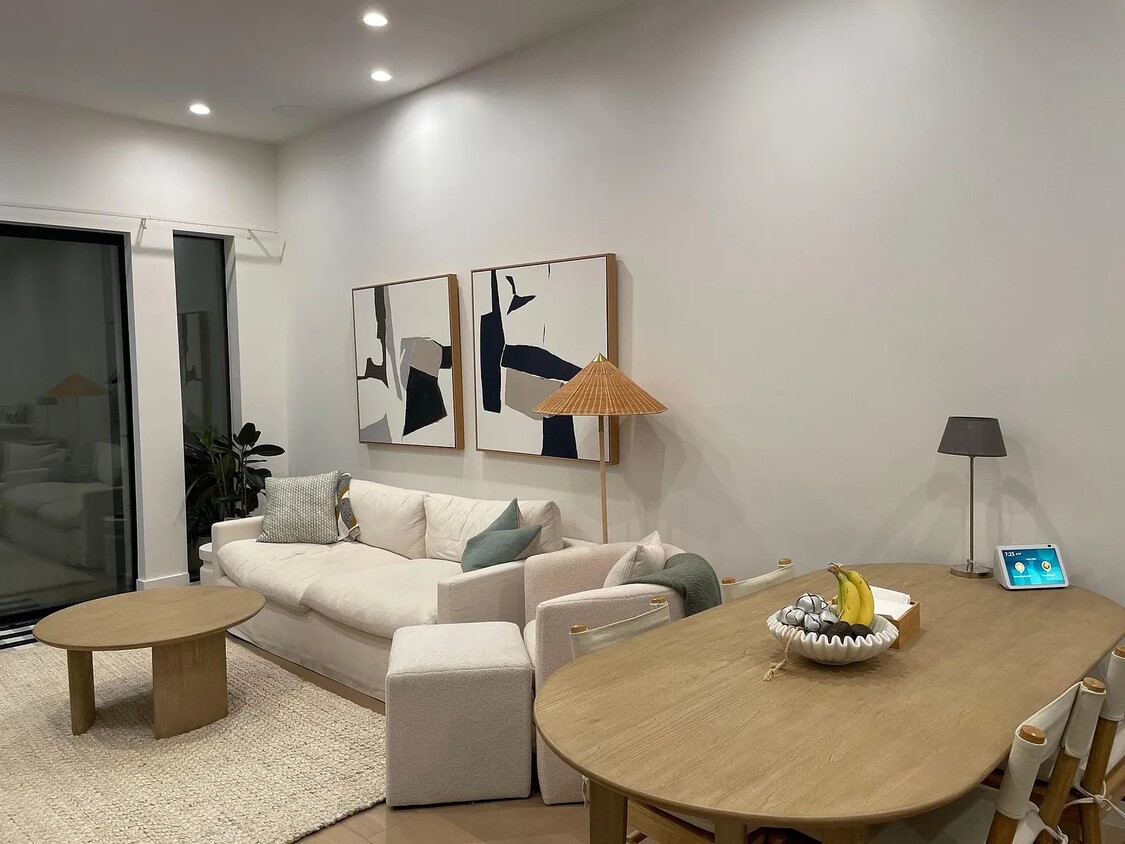 Foto principal - 681 Benvenue Ave