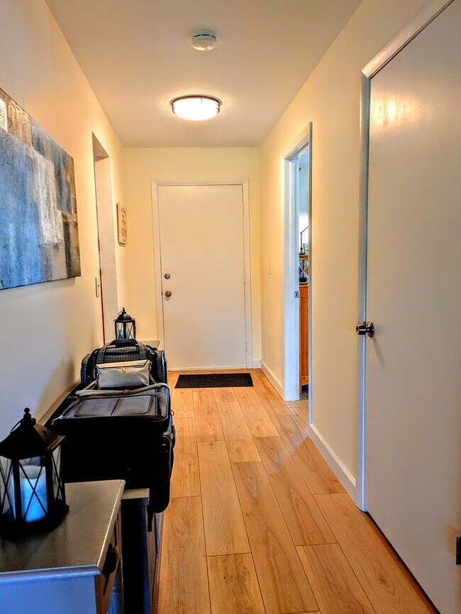 Foto del edificio - SEASONAL/SHORT TERM TURNKEY condo