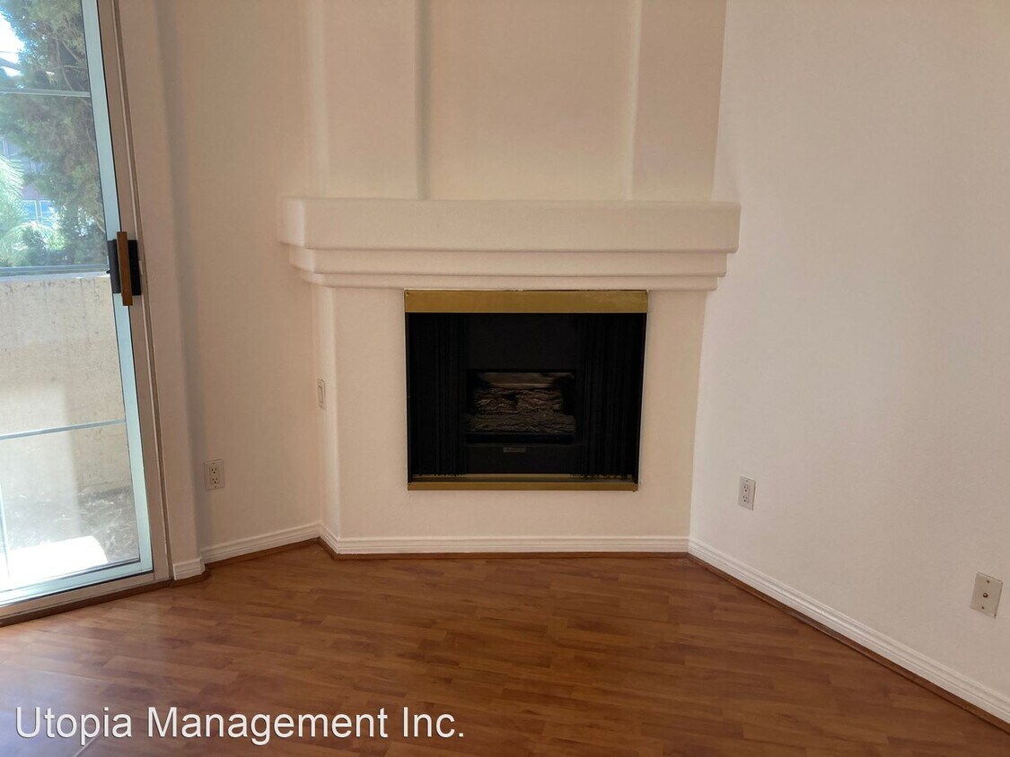 Primary Photo - 2 br, 2 bath House - 7037 La Tijera Blvd #...
