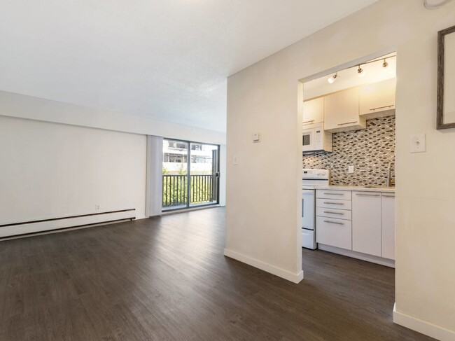 Photo du bâtiment - 2255 W 5th Ave