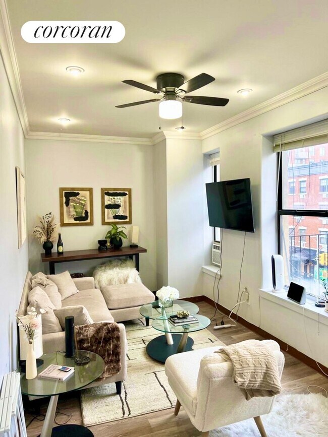 Foto del edificio - 448 E 13th St