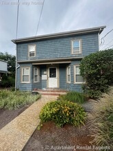 Building Photo - 213 Beacon St