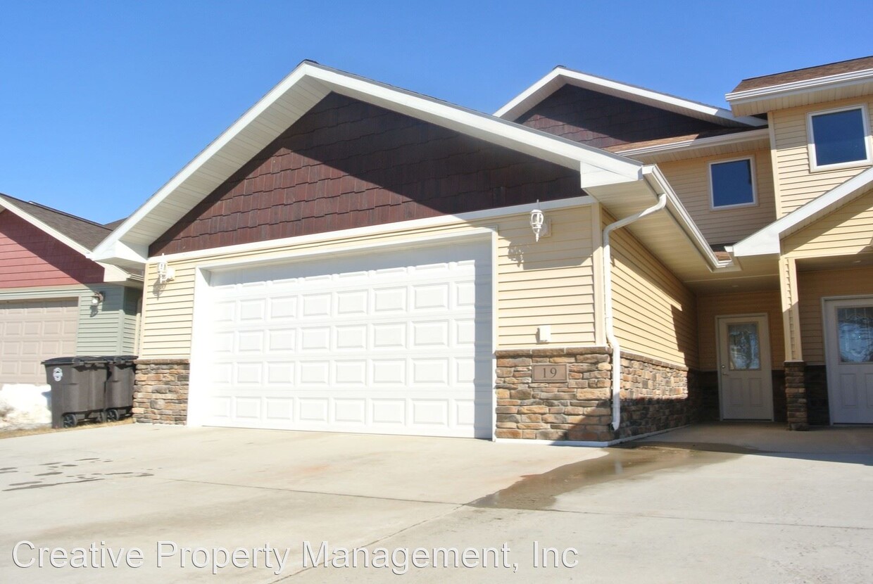 Primary Photo - 4 br, 2.5 bath House - 19 Hanfield Court