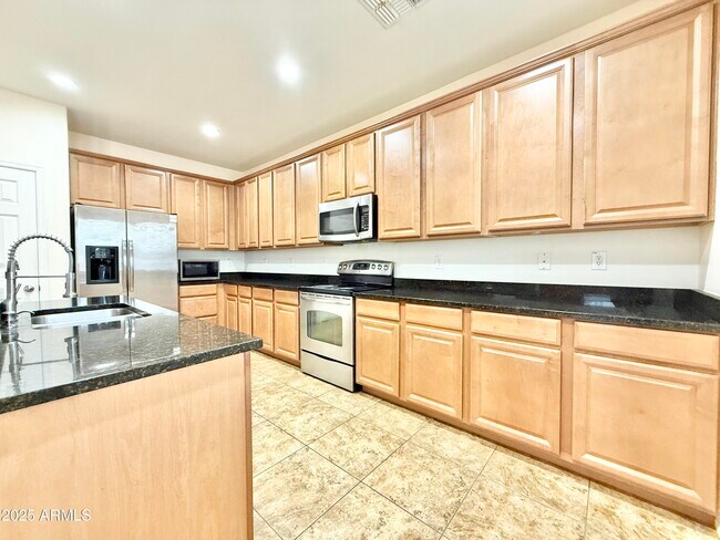 Building Photo - 4559 S Antonio