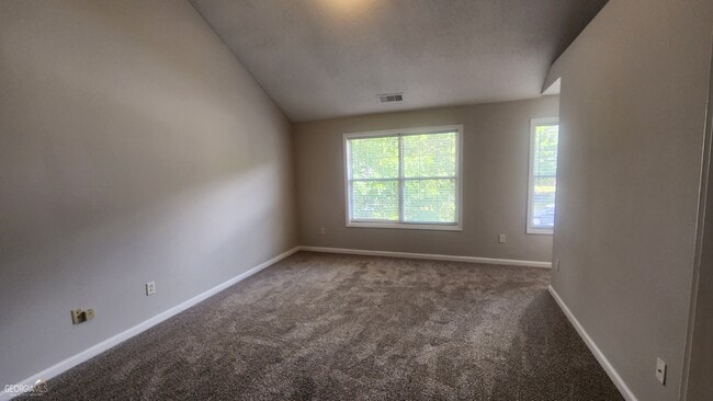 Building Photo - 7238 Ravenwood Ln