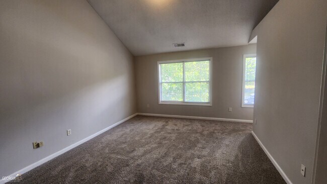 Foto del edificio - 7238 Ravenwood Ln