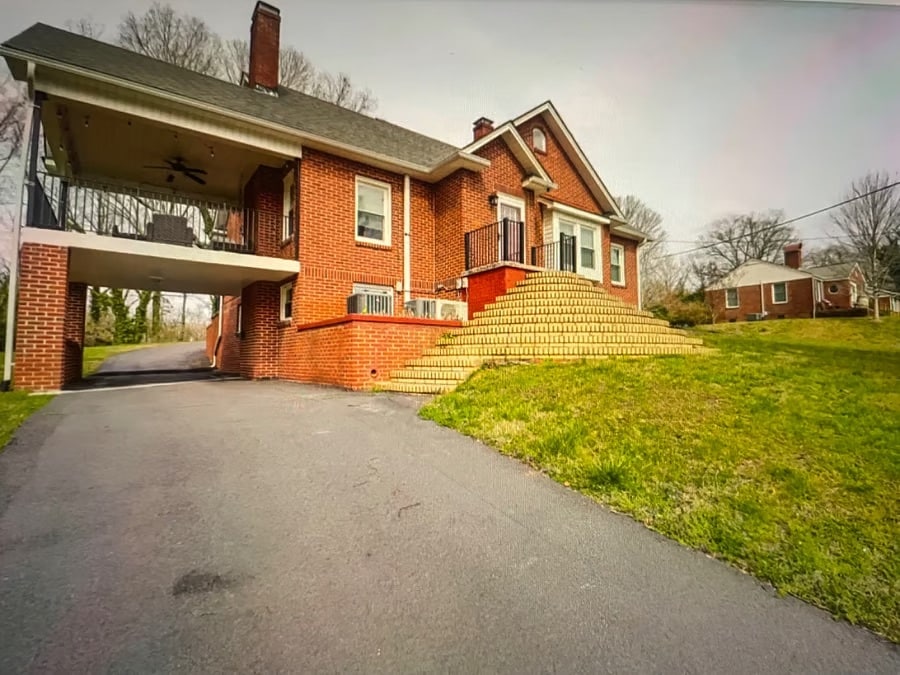 Foto principal - 226 Evans St